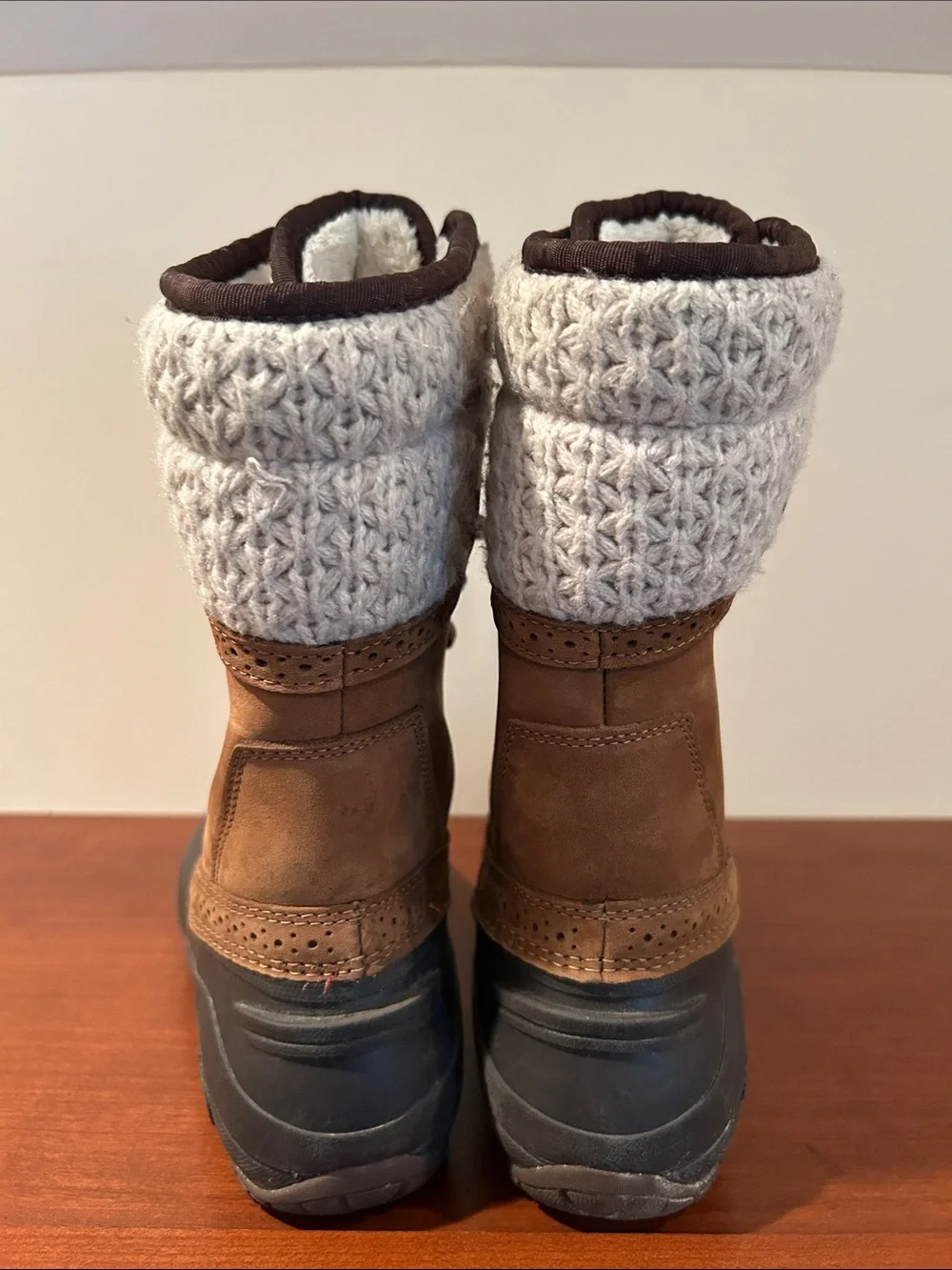 The North Face Women’s 6 Shellista II Winter Mid lace up boots